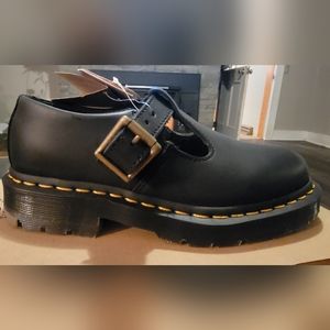 Doc Martens Mary Jane's
